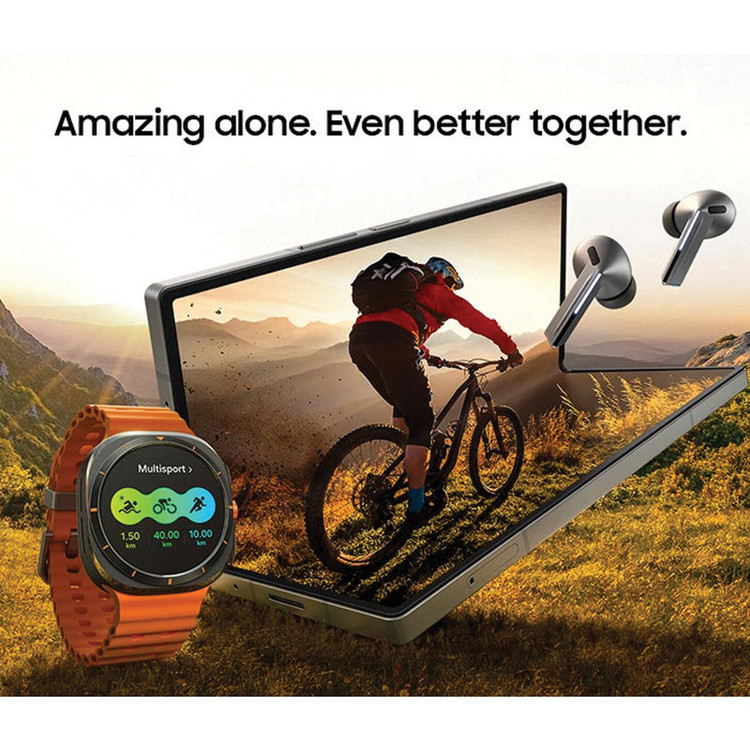 ساعت هوشمند سامسونگ مدل Galaxy Watch Ultra دارای قابلیت های کنترل موسیقی (Music Player)، قابلیت مکالمه از طریق بلوتوث، قابلیت تغییر طرح ساعت یا تم، صفحه همیشه روشن (Always-on Display)، پشتیبانی از دستیار صوتی بند سیلیکون
