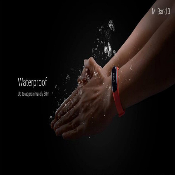 مچ بند هوشمند شیائومی مدل mi band 3 به همراه صفحه نمایش