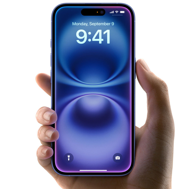 گوشی موبایل اپل مدل iPhone 16 CH دو سیم کارت ظرفیت 128 گیگابایت و رم 8 گیگابایت - به همراه شارژر 20 وات اپل