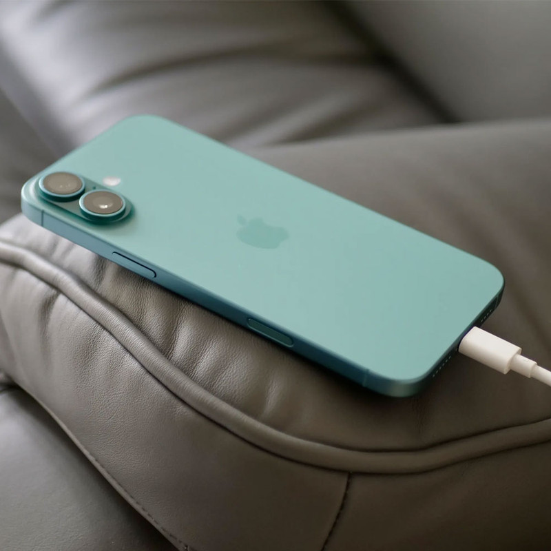 گوشی موبایل اپل مدل iPhone 16 Plus CH دو سیم کارت ظرفیت 128 گیگابایت و رم 8 گیگابایت - رجیستر شده