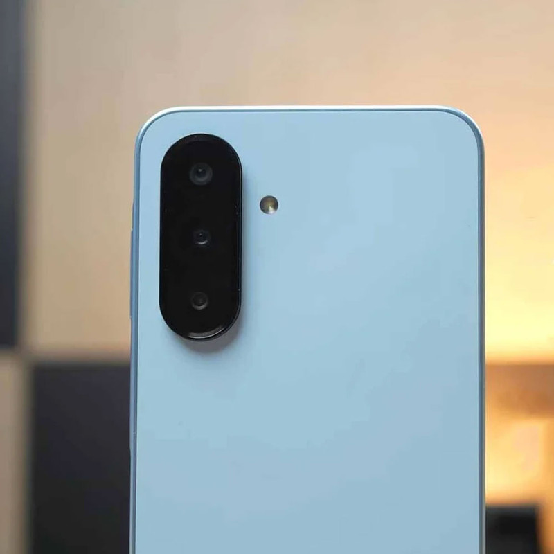 گوشی موبایل سامسونگ مدل Galaxy A17 4G دو سیم کارت ظرفیت 128 گیگابایت و رم 4 گیگابایت - ویتنام - به همراه شارژر 25 وات سامسونگ