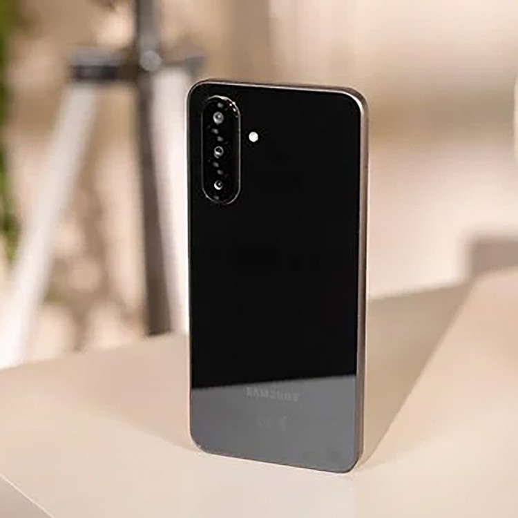 گوشی موبایل سامسونگ مدل Galaxy A26 دو سیم کارت ظرفیت 128 گیگابایت و رم 6 گیگابایت