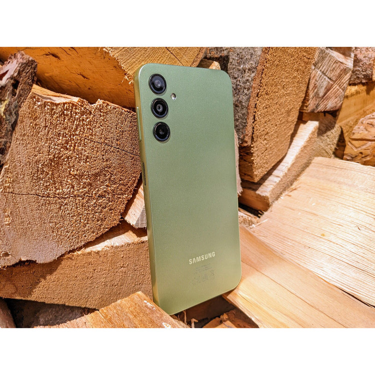 گوشی موبایل سامسونگ مدل Galaxy A14 دو سیم کارت ظرفیت 128 گیگابایت و رم 4 گیگابایت به همراه شارژر سامسونگ - ویتنام