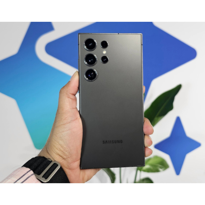 گوشی موبایل سامسونگ مدل Galaxy S24 Ultra دو سیم کارت ظرفیت 256 گیگابایت و رم 12 گیگابایت به همراه شارژر 45 وات سامسونگ - ویتنام