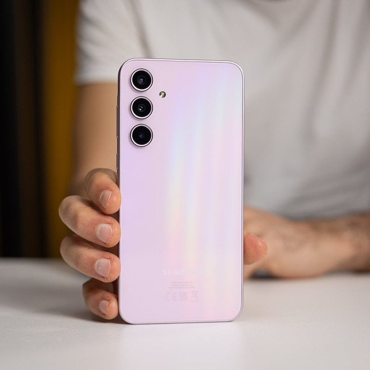 گوشی موبایل سامسونگ مدل Galaxy A35 دو سیم کارت ظرفیت 128 گیگابایت رم 8 گیگابایت به همراه شارژر 25 وات سامسونگ - ویتنام